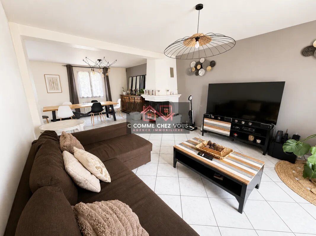 Maison à vendre, 162m², Férolles-Attilly