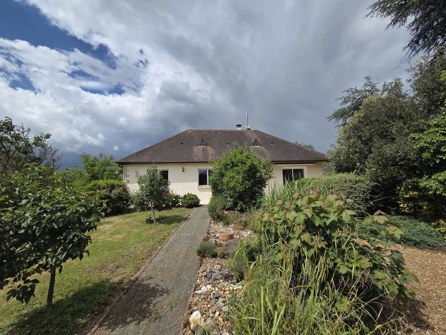 Maison à vendre, 115m², Neuville-sur-Sarthe