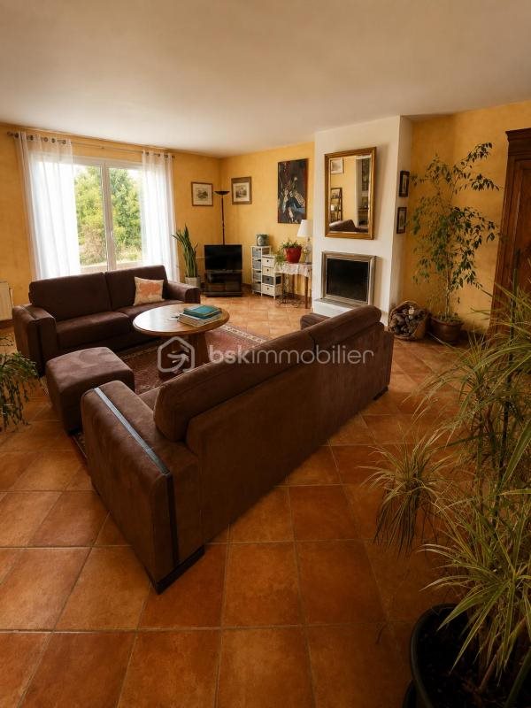 Maison à vendre, 138m², Le Mesnil-Saint-Denis
