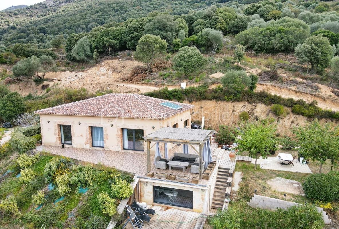 Maison à vendre, 150m², Fozzano