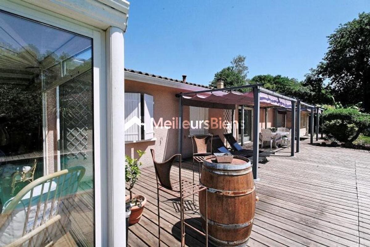 Maison à vendre, 170m², Saint-Morillon