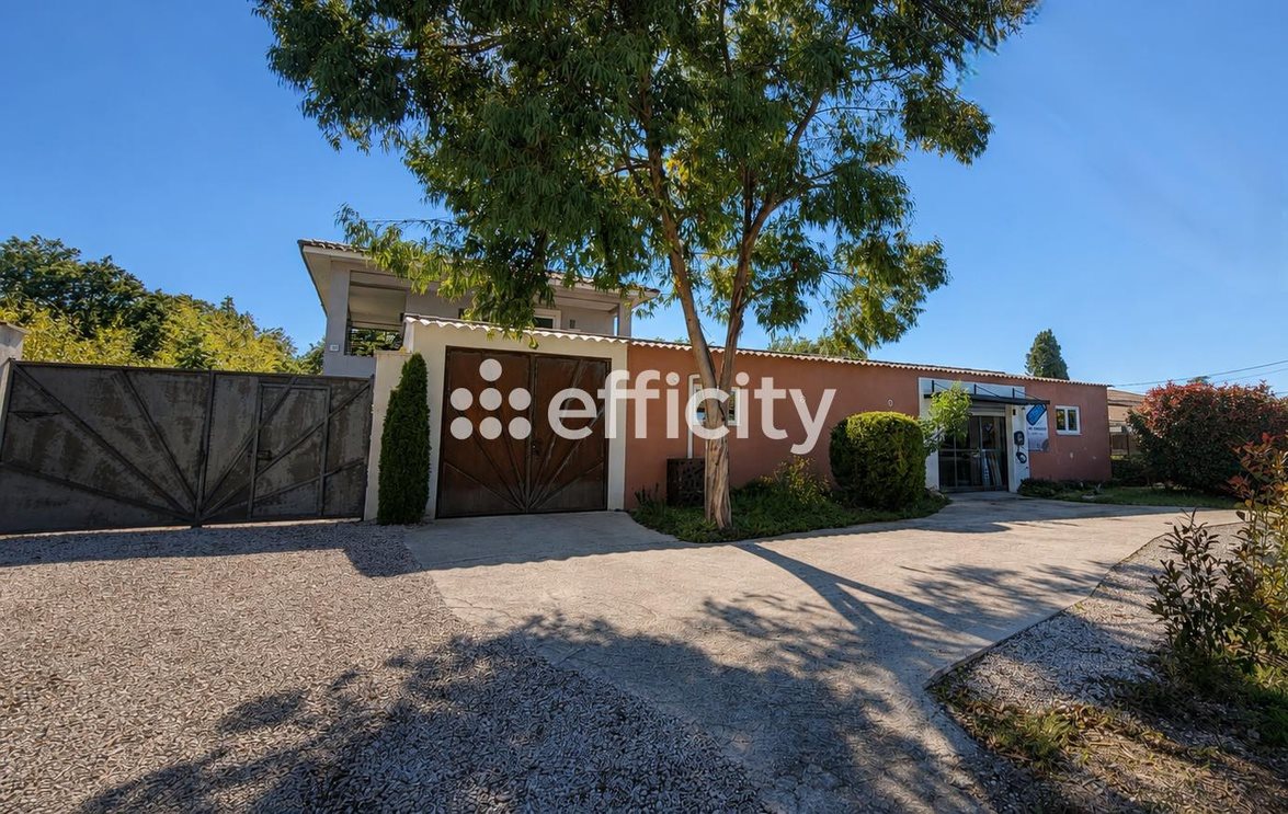 Maison à vendre, 342m², Rougiers