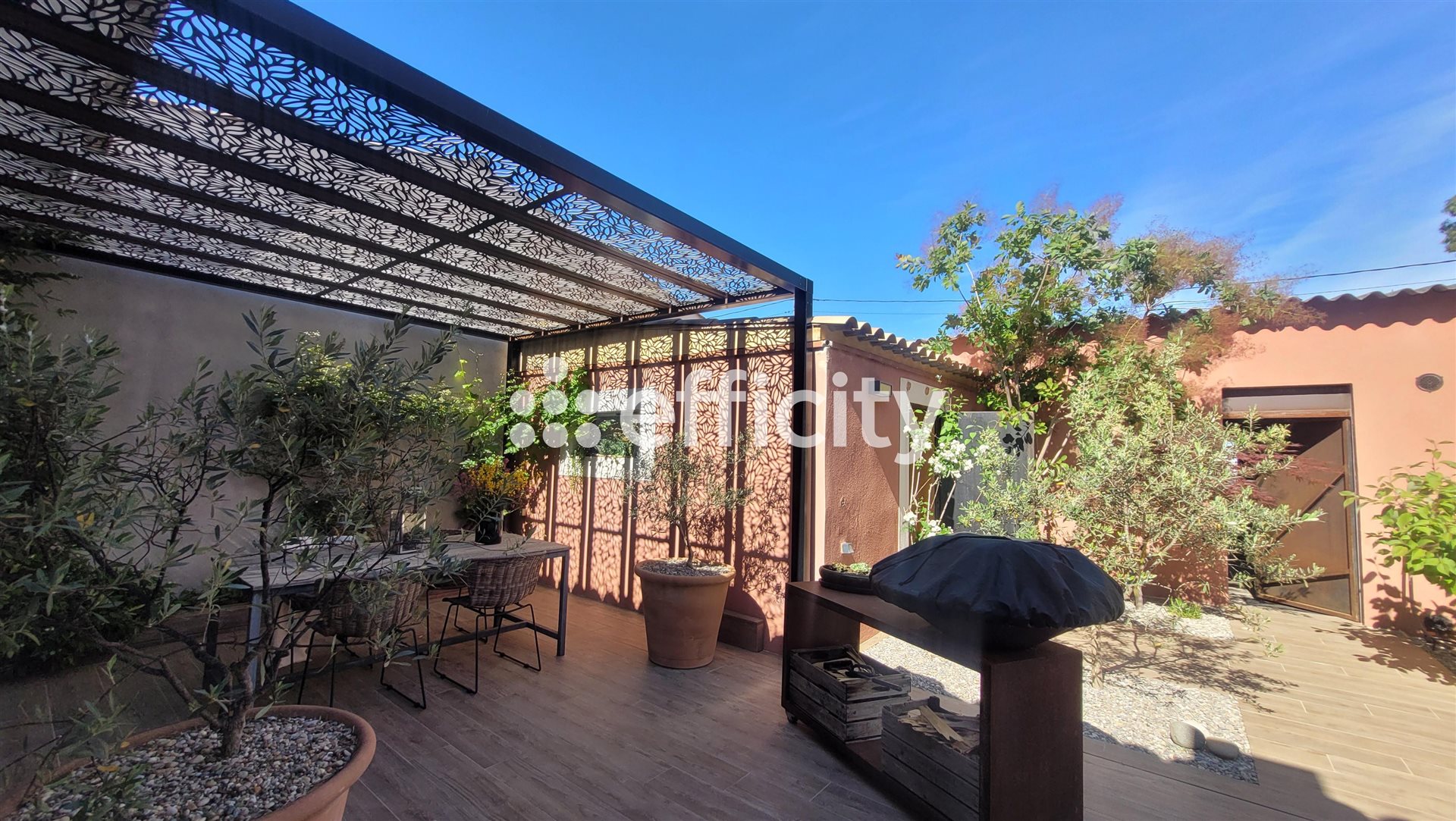 Maison à vendre, 342m², Rougiers