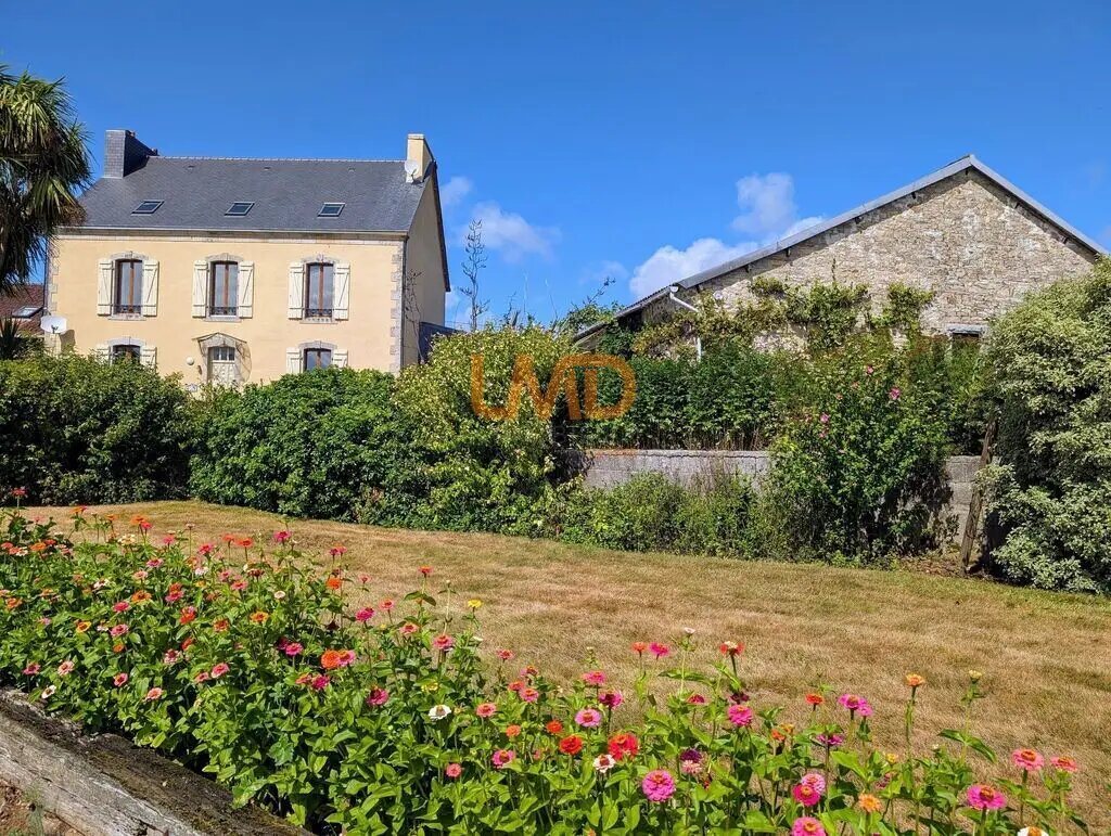 Maison à vendre, 708m², Saint-Coulitz