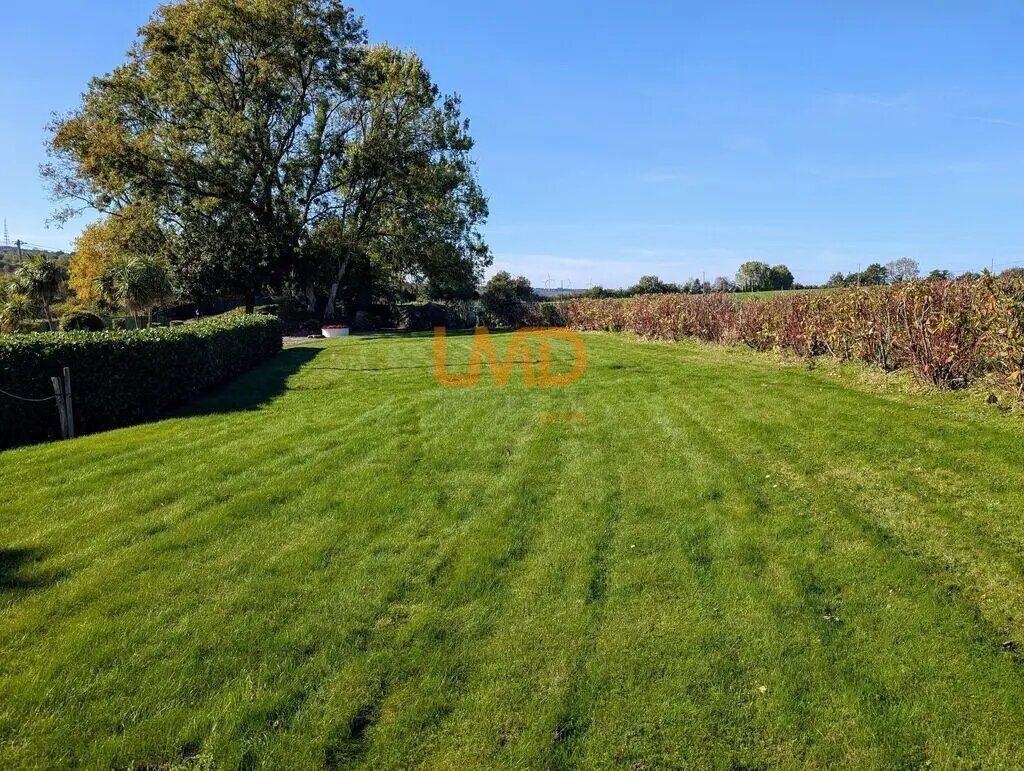 Maison à vendre, 708m², Saint-Coulitz