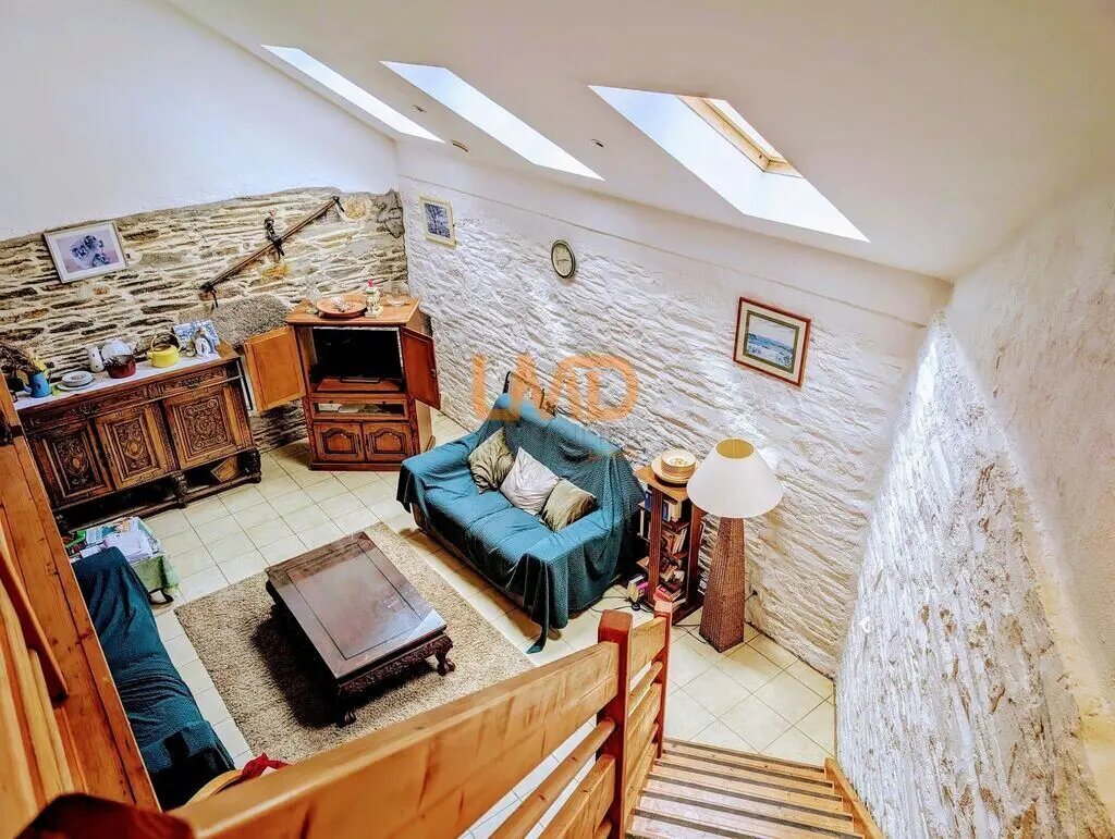 Maison à vendre, 708m², Saint-Coulitz