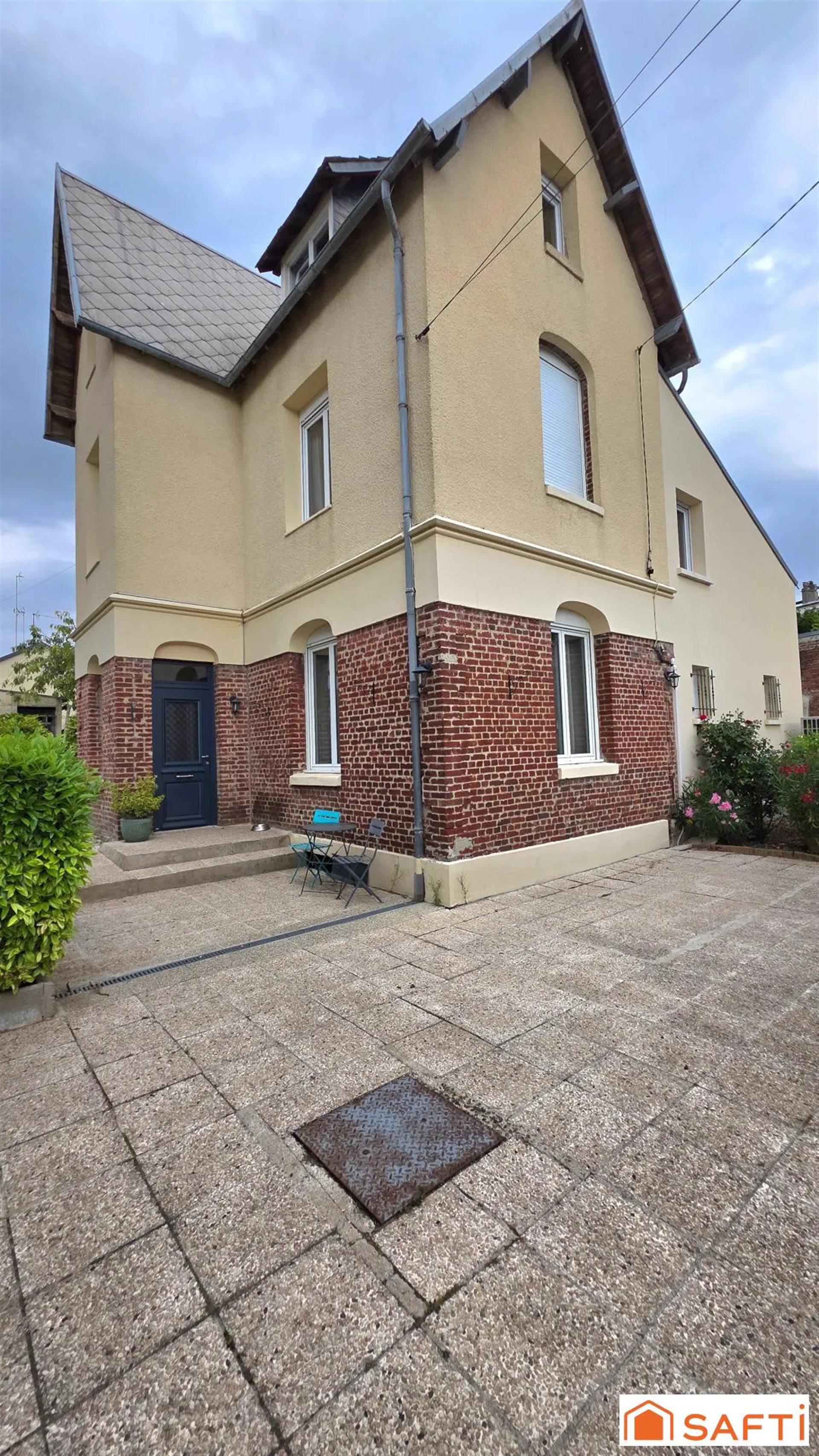 Maison à vendre, 230m², Saint-Quentin