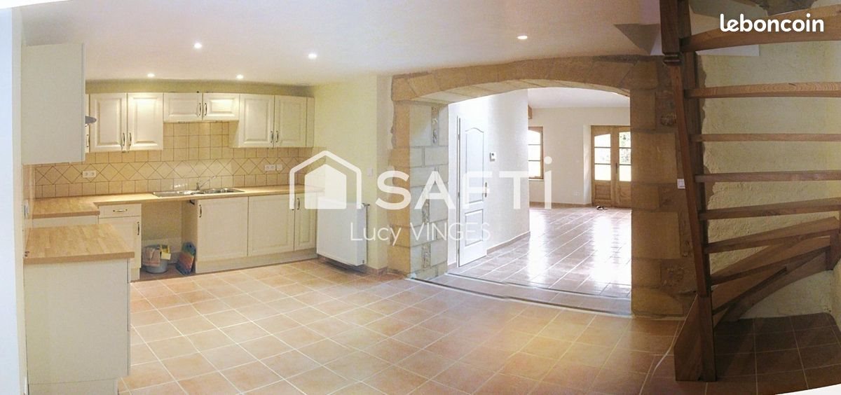 Maison à vendre, 115m², Goujounac