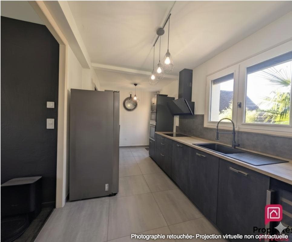 Maison à vendre, 100m², Saint-Pantaléon-de-Larche