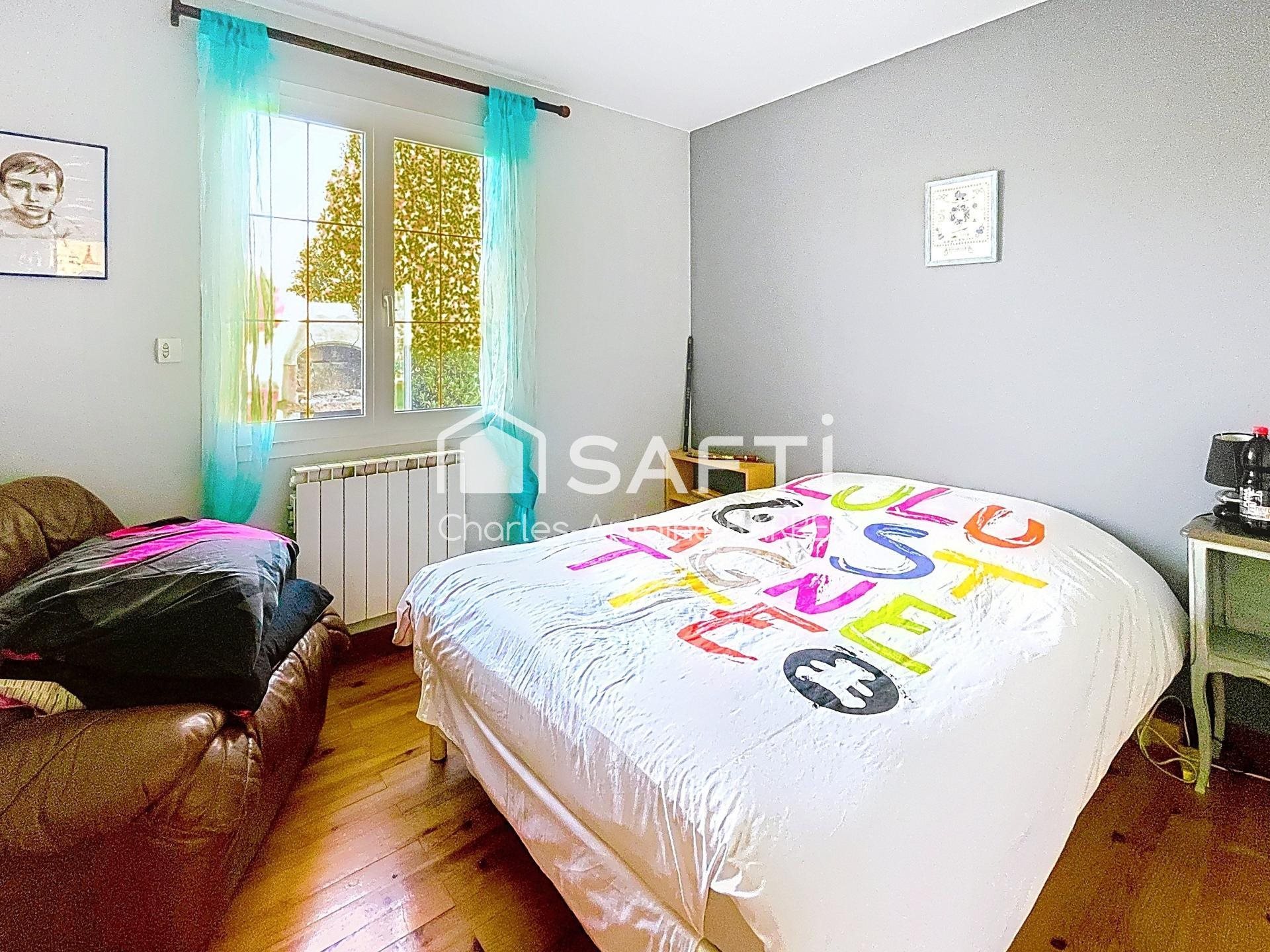 Maison à vendre, 136m², Teuillac