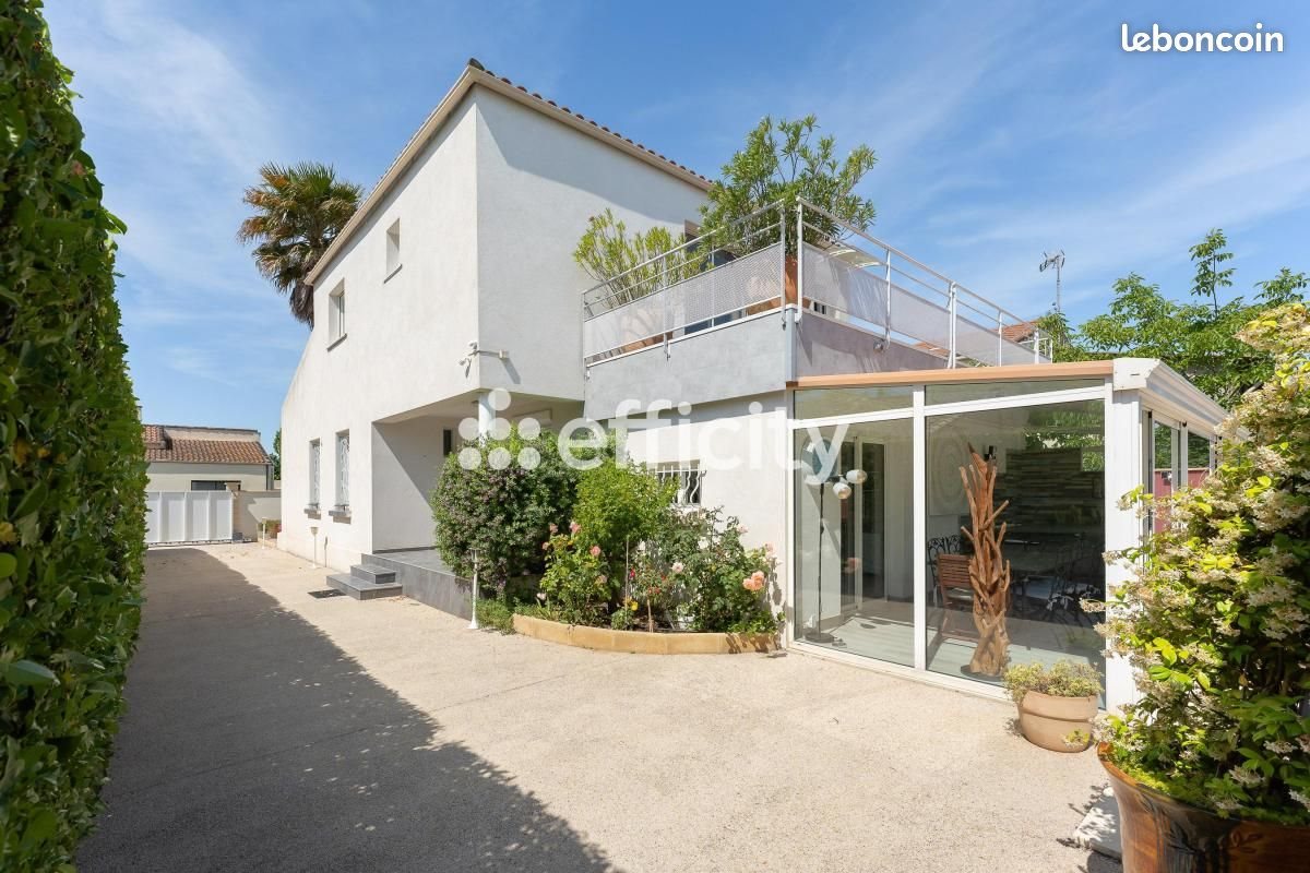 Maison à vendre, 169m², Lunel