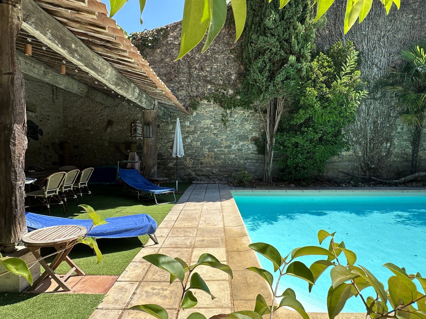 Maison à vendre, 350m², Adissan