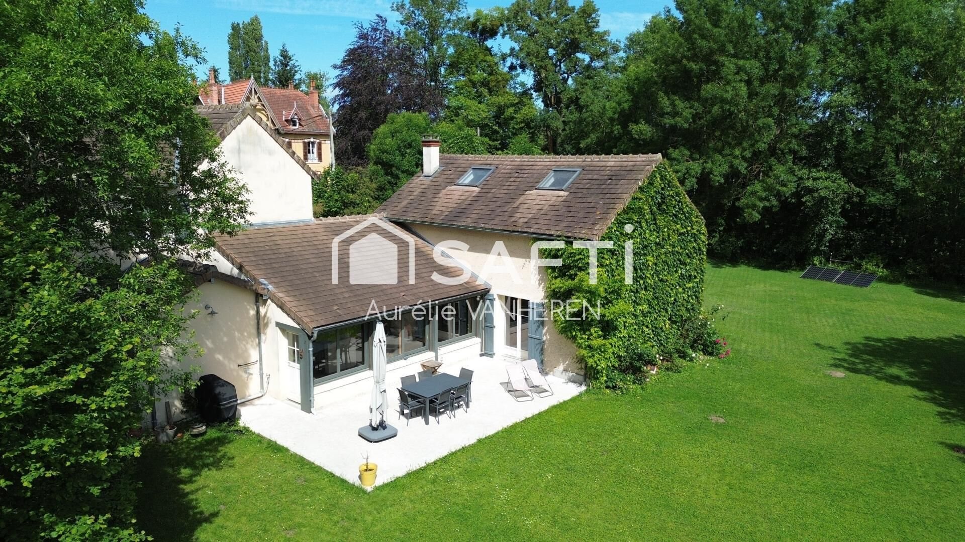 Maison à vendre, 237m², Cosne-Cours-sur-Loire