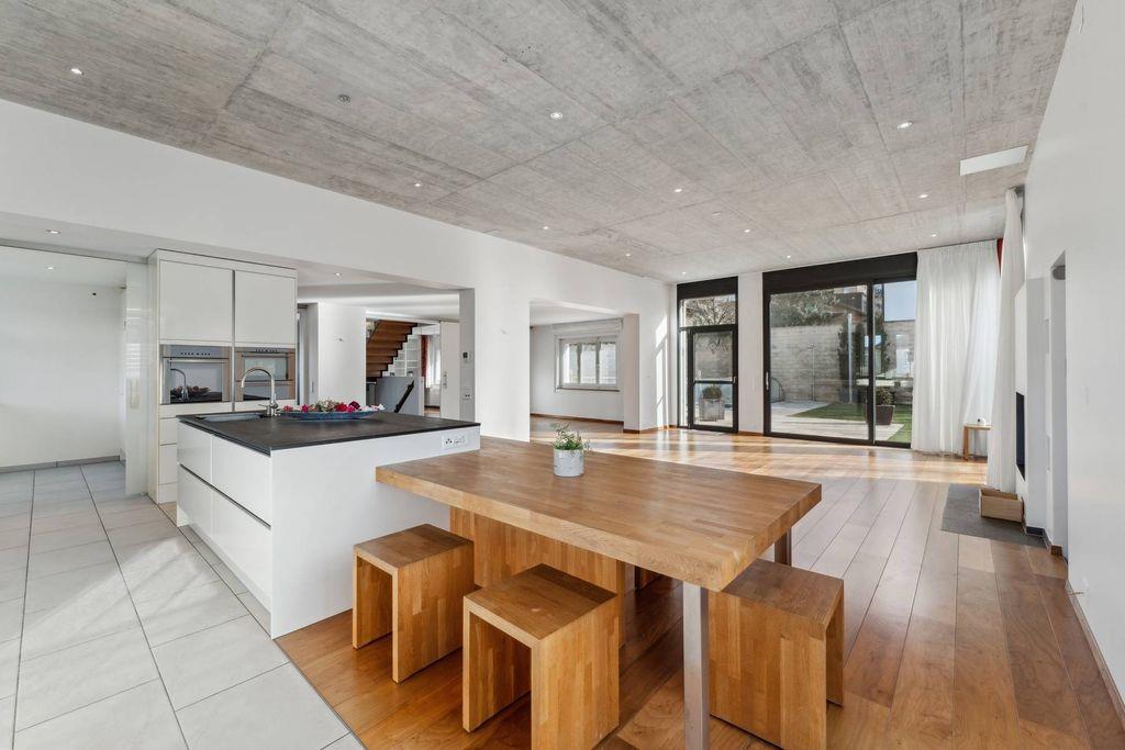 Luxury Detached House for sale in Fribourg, Canton of Fribourg