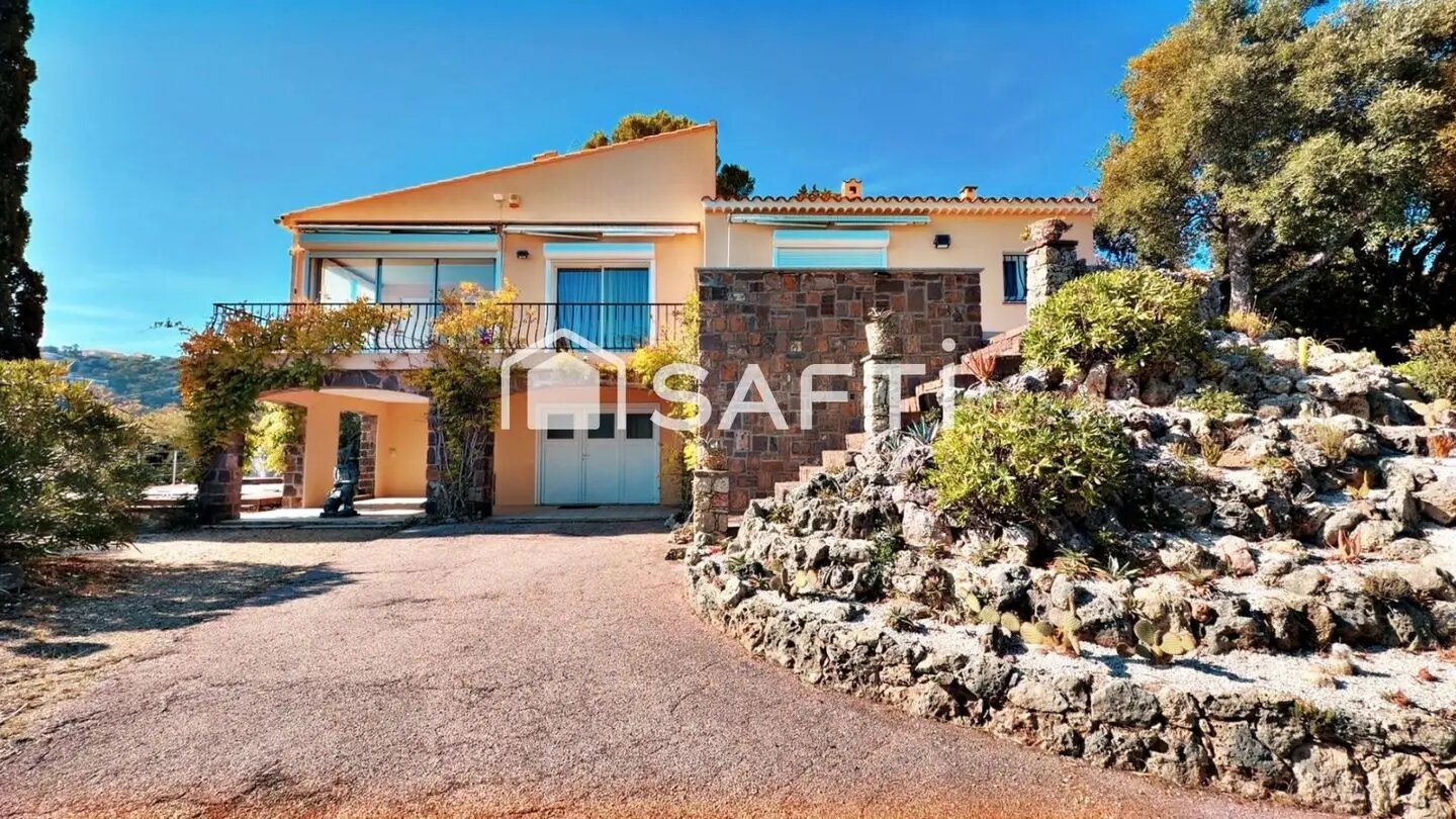 Maison à vendre, 91m², Fréjus