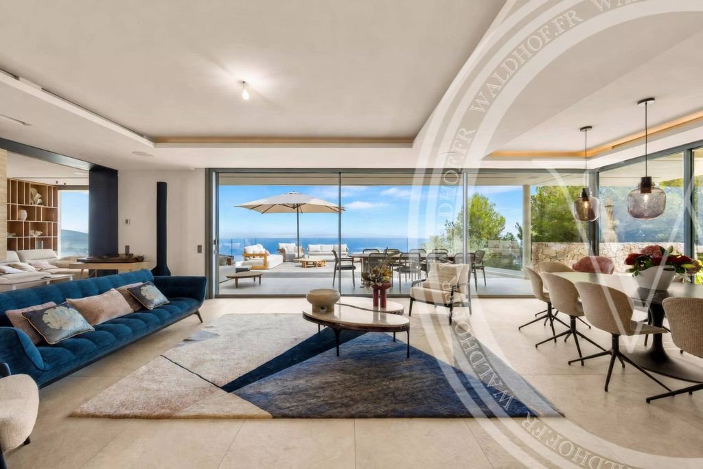 Maison à louer, 400m², Roquebrune-Cap-Martin