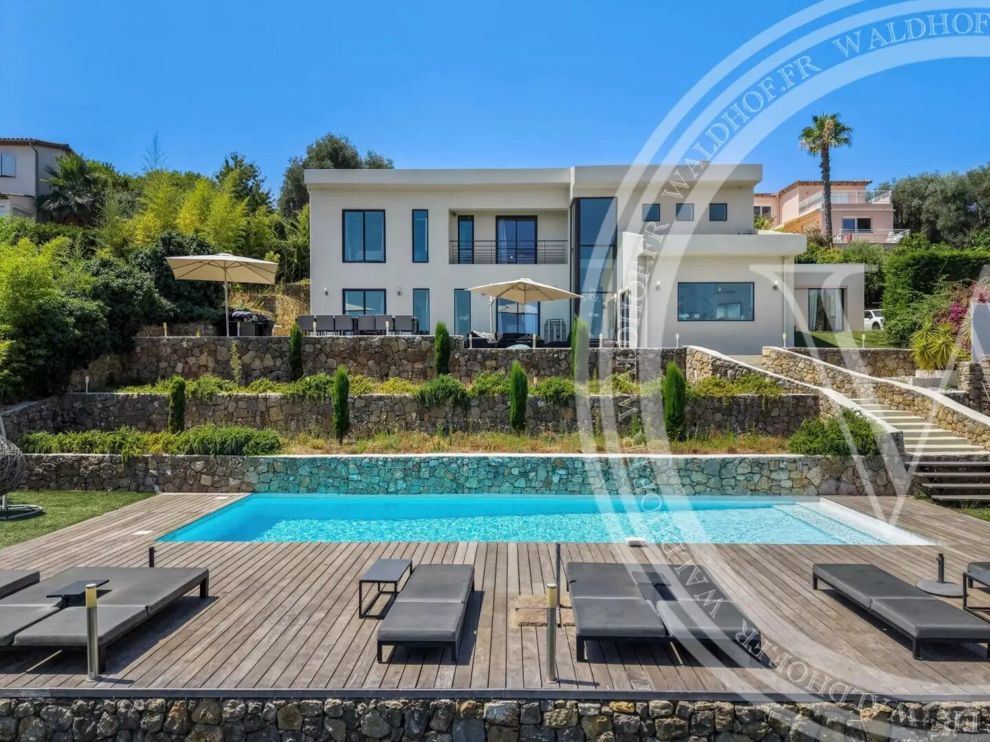 Maison à louer, 280m², Vallauris