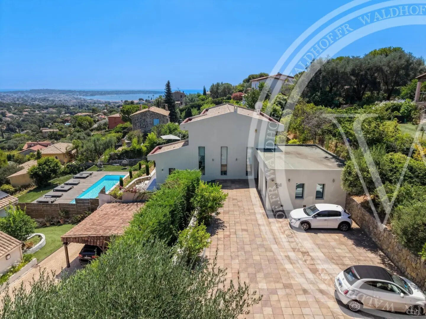 Maison à louer, 280m², Vallauris