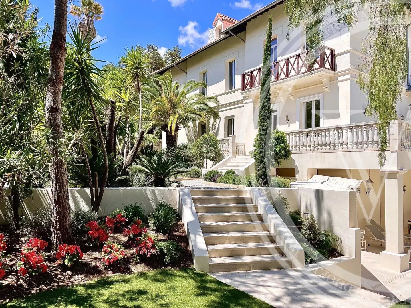 Maison à louer, 600m², Cannes