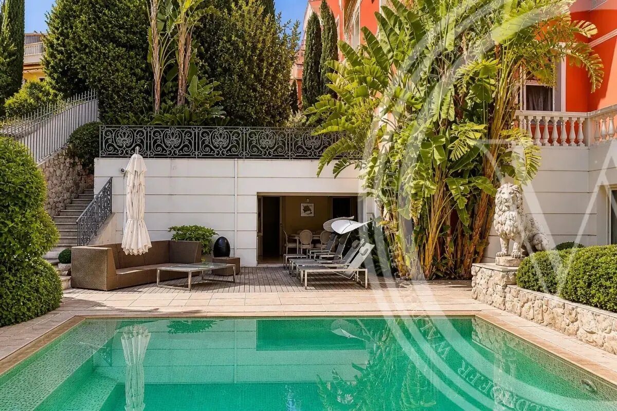 Maison à vendre, 430m², Beausoleil