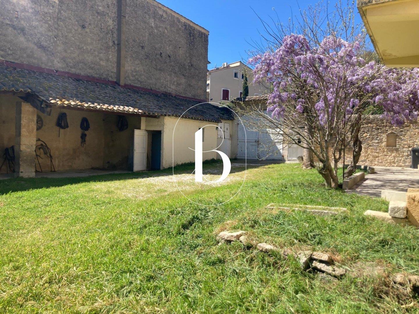 Maison à vendre, 161m², Laudun-l'Ardoise