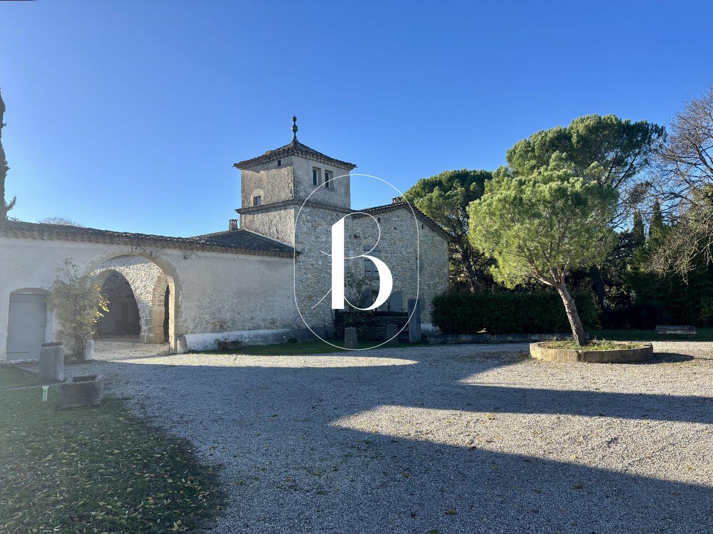 Maison à vendre, 220m², Saint-Théodorit