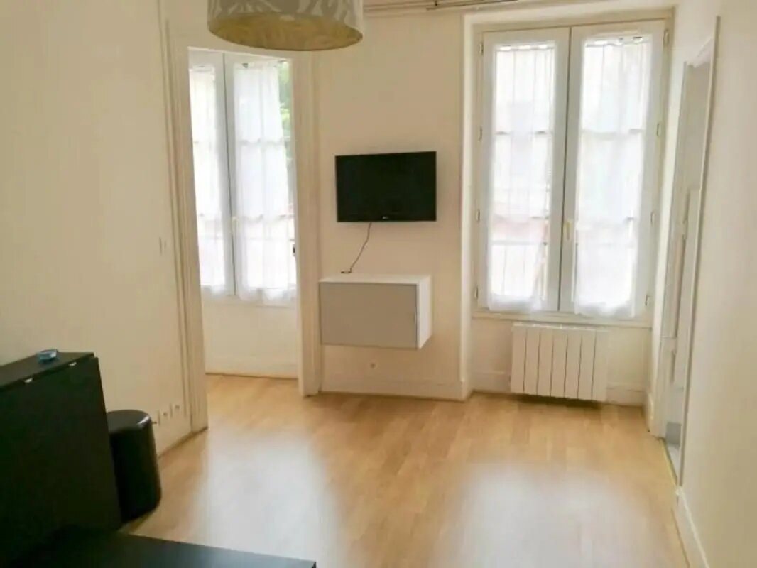 Appartement à louer, 27m², Chaville