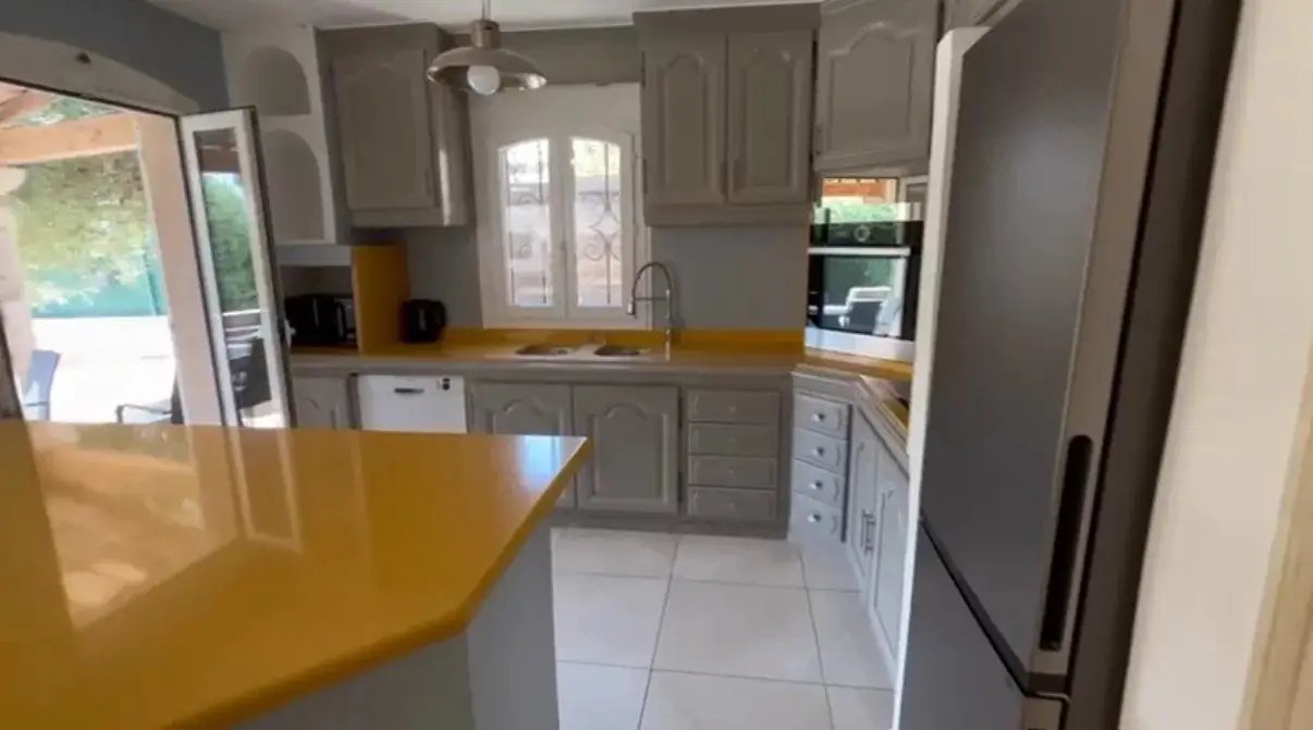 Maison à vendre, 181m², La Roquette-sur-Siagne