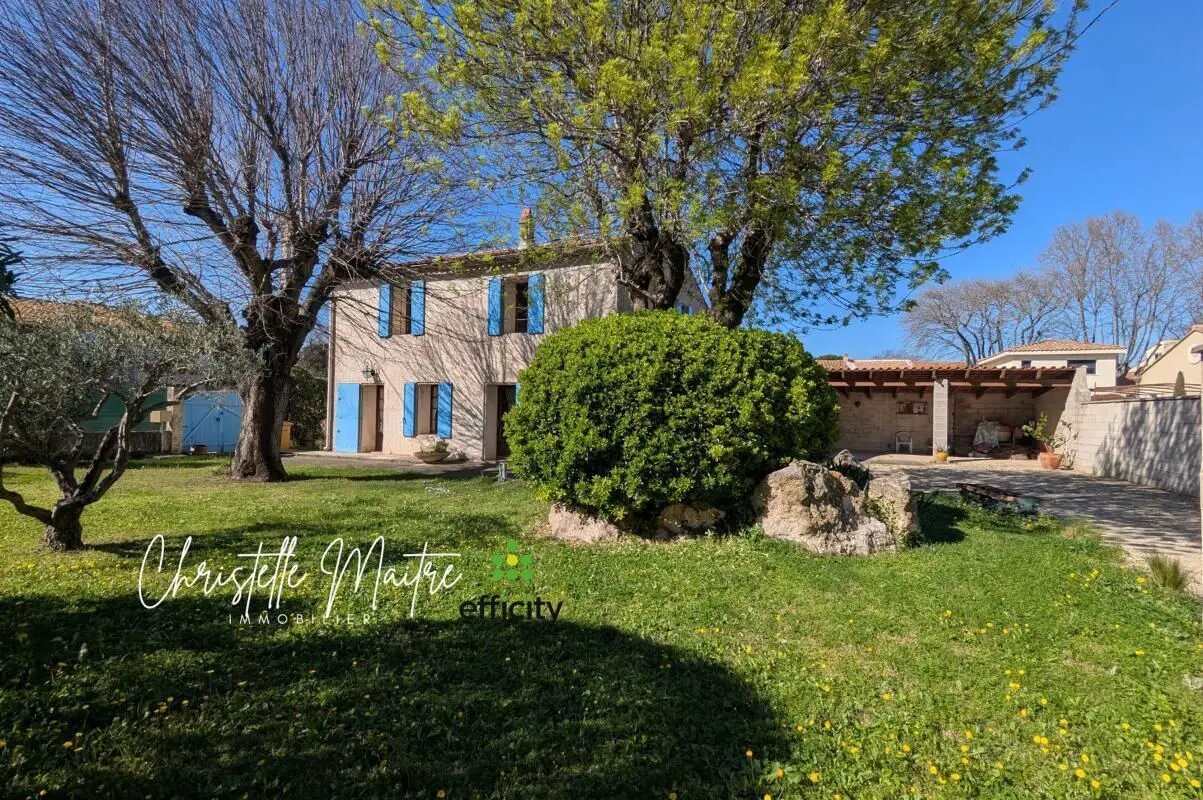 Maison à vendre, 161m², Saint-Martin-de-Crau