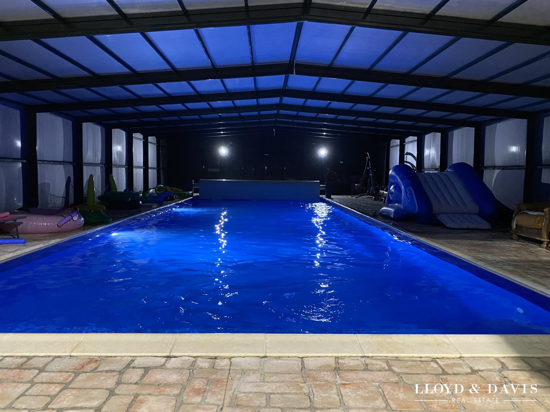 Maison à vendre, 424m², Thérines