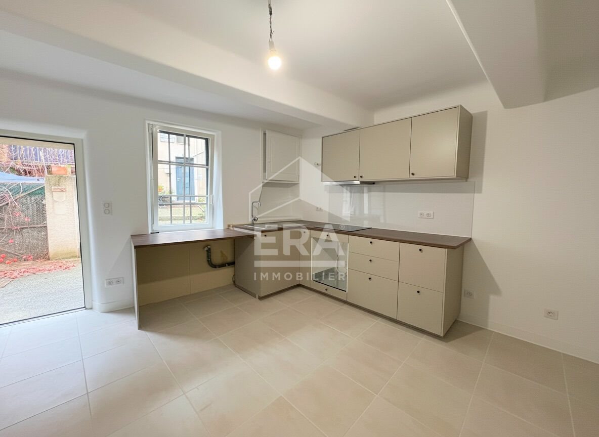 Maison à louer, 58m², Cucuron