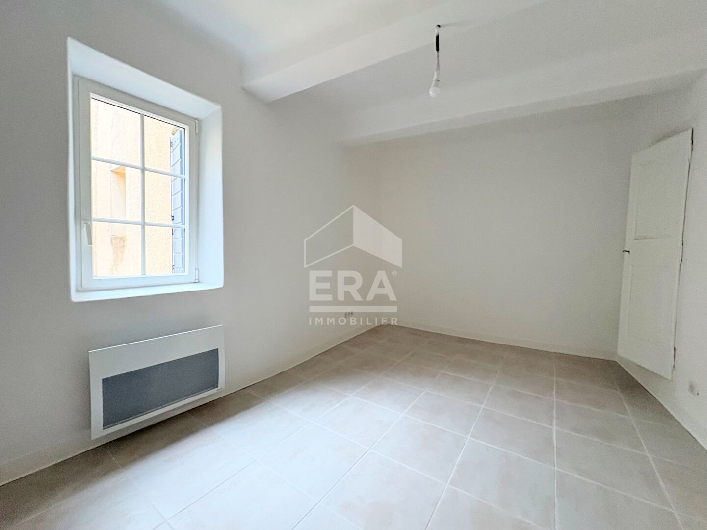 Maison à louer, 58m², Cucuron