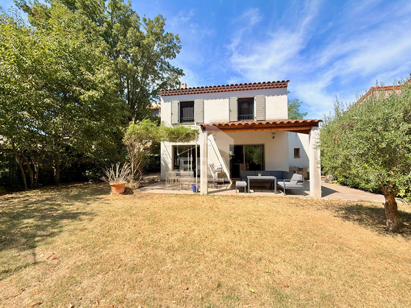 Maison à vendre, 105m², Peyrolles-en-Provence
