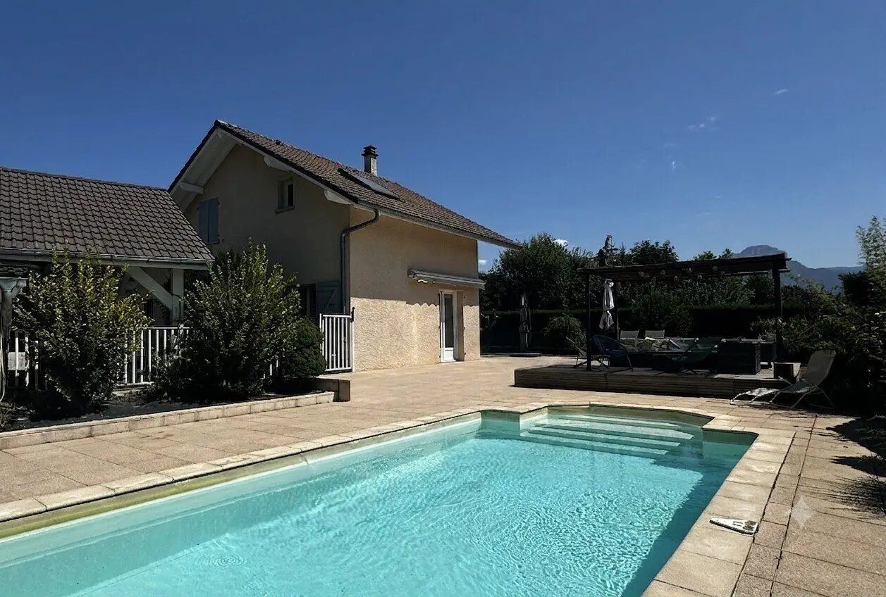 Maison à vendre, 143m², Groisy