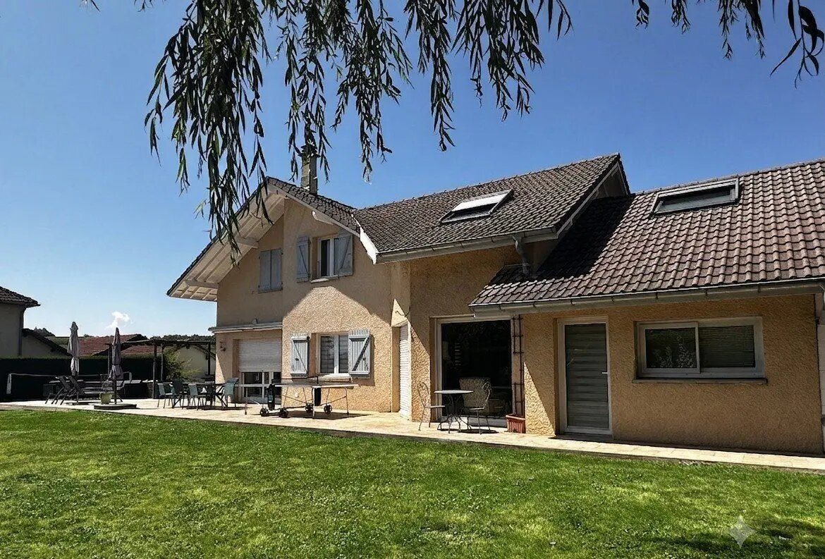 Maison à vendre, 143m², Groisy