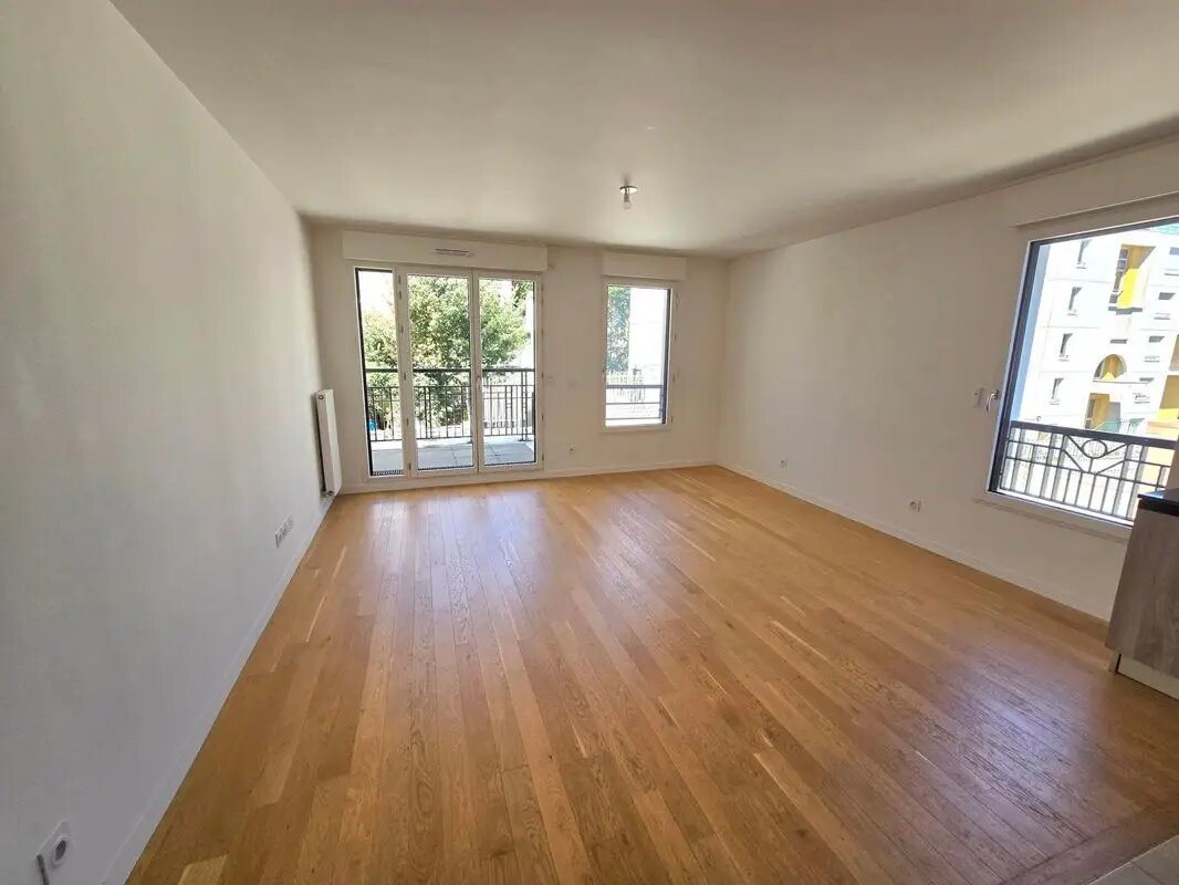 Appartement à louer, 82m², Suresnes