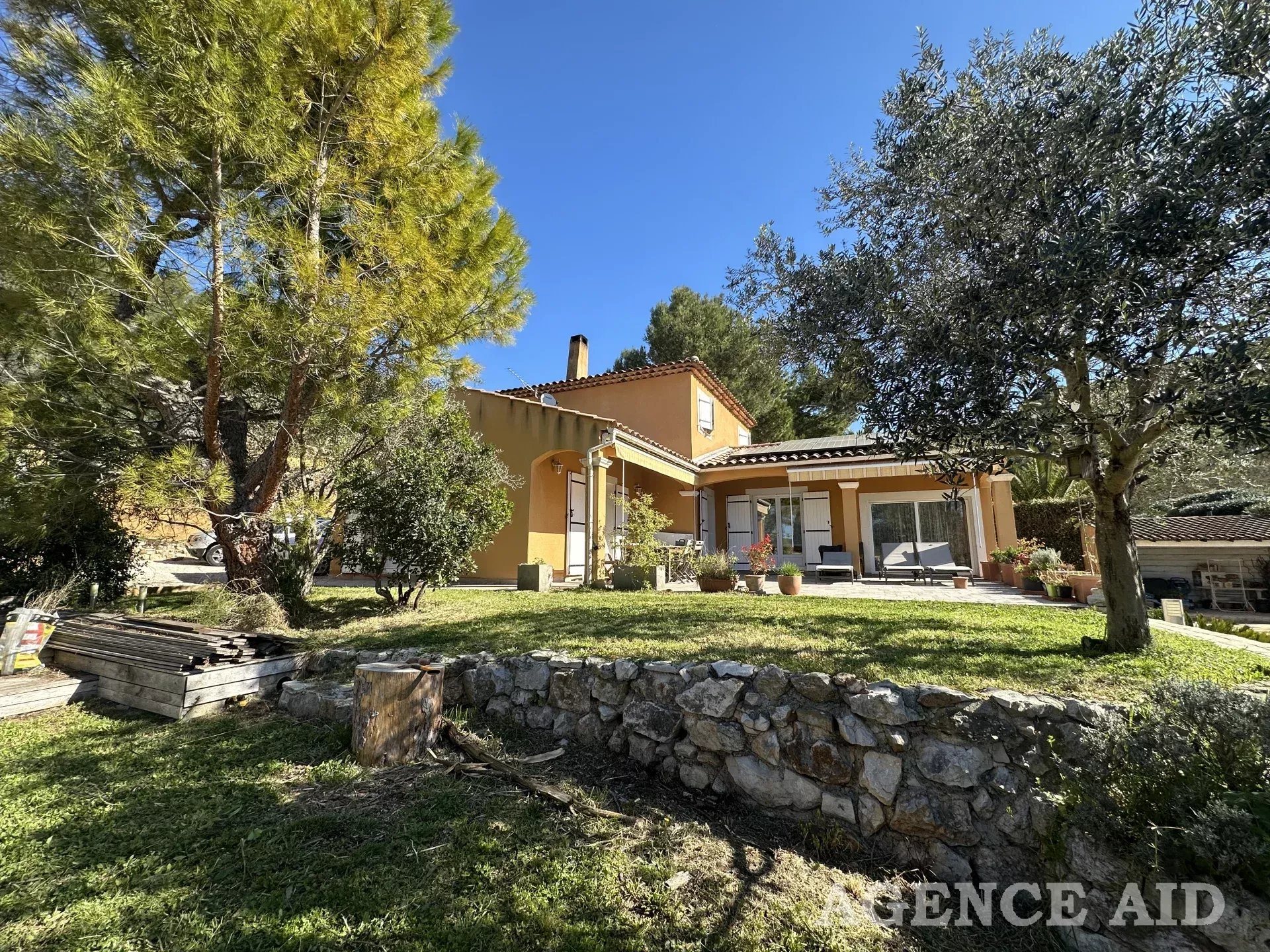 Maison à vendre, 138m², Cuges-les-Pins