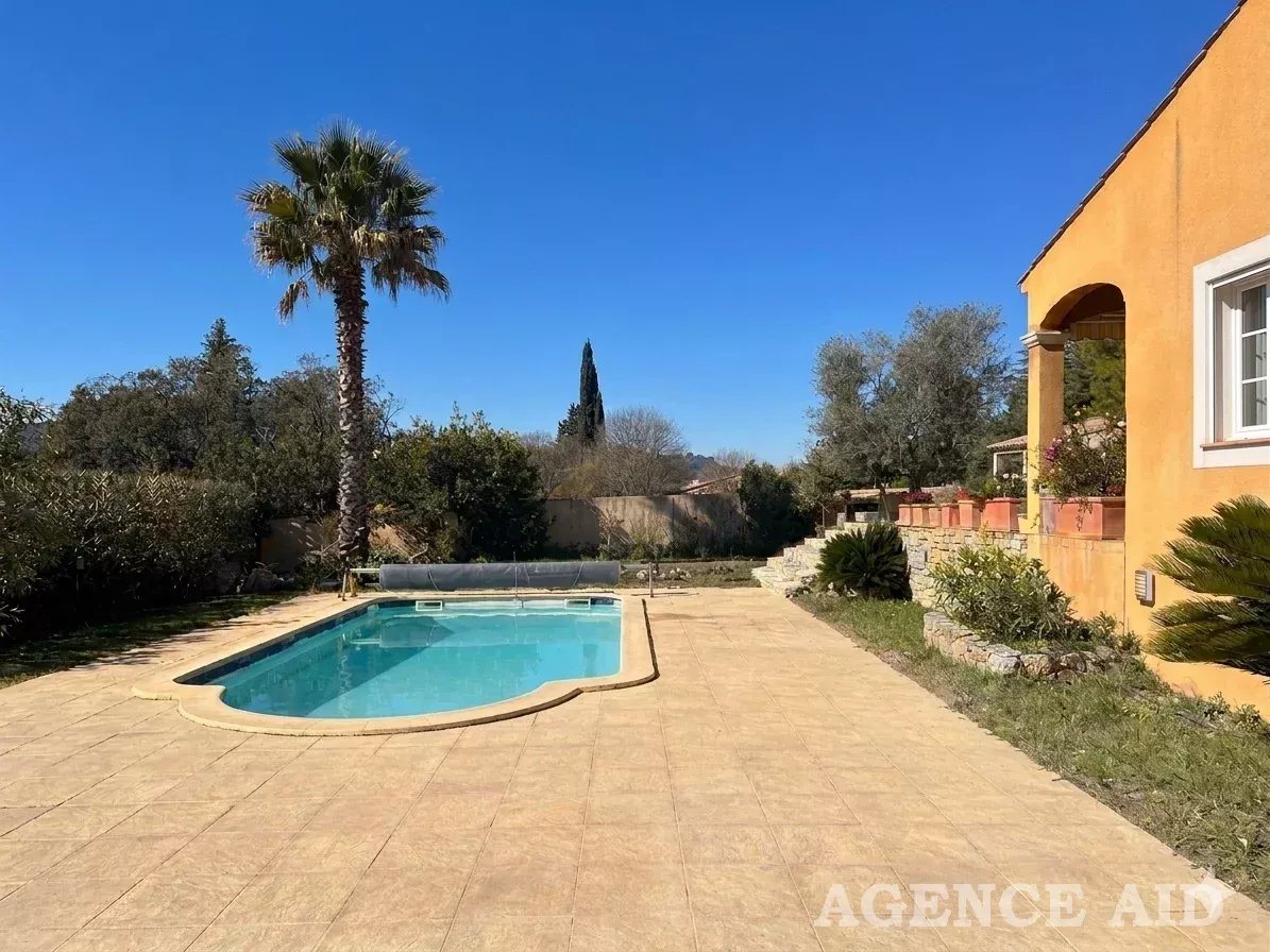 Maison à vendre, 138m², Cuges-les-Pins