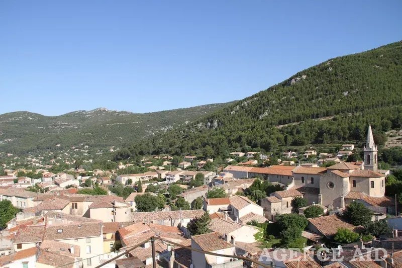 Maison à vendre, 220m², Cuges-les-Pins