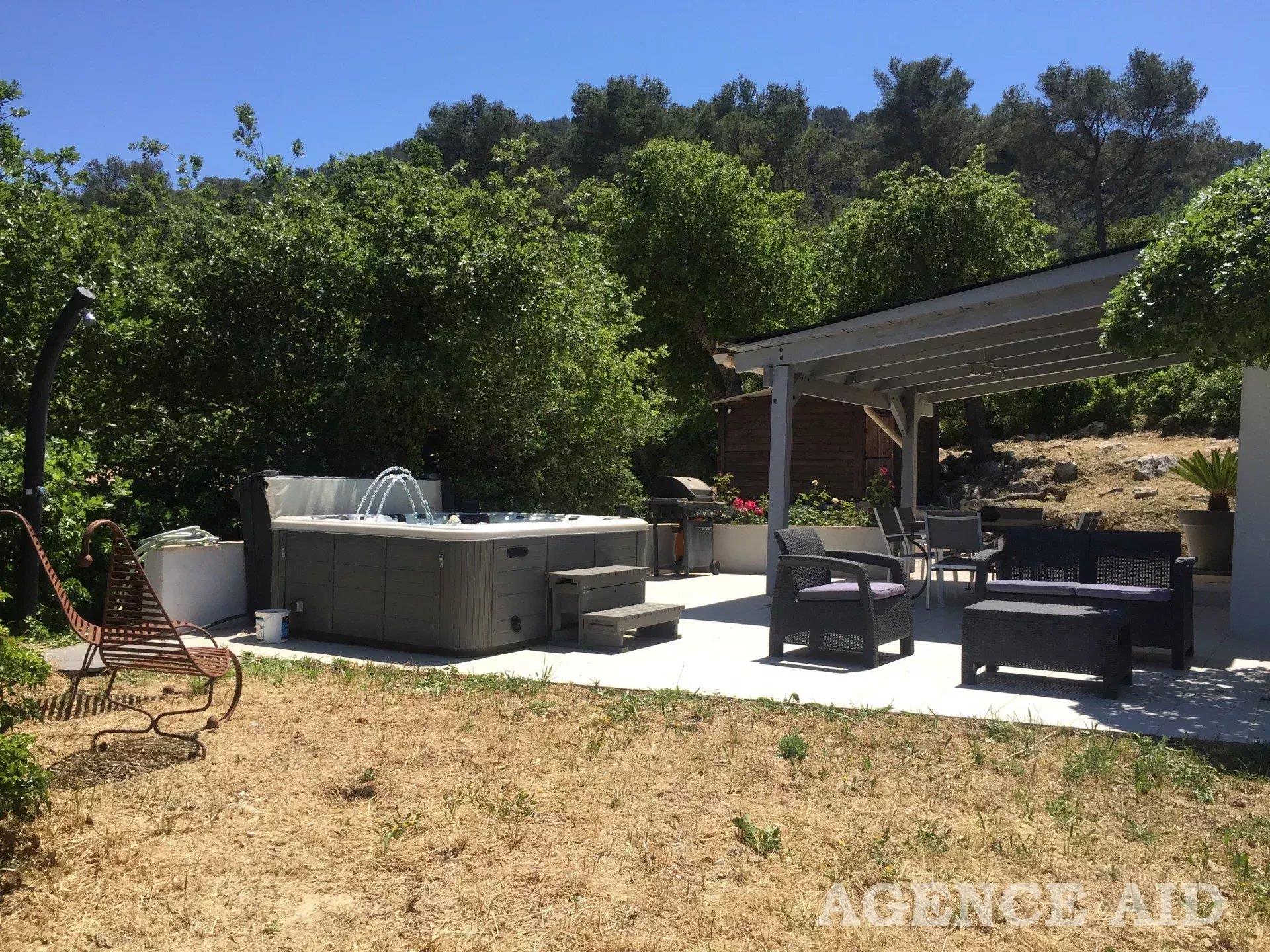 Maison à vendre, 141m², Cuges-les-Pins