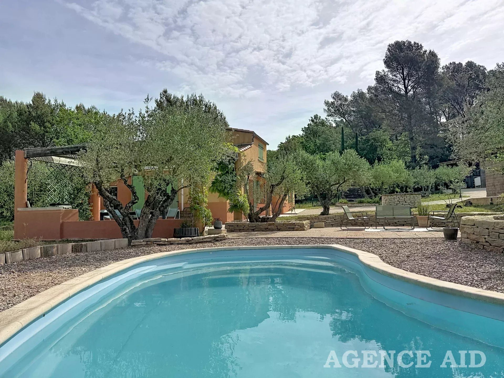 Maison à vendre, 108m², Cuges-les-Pins