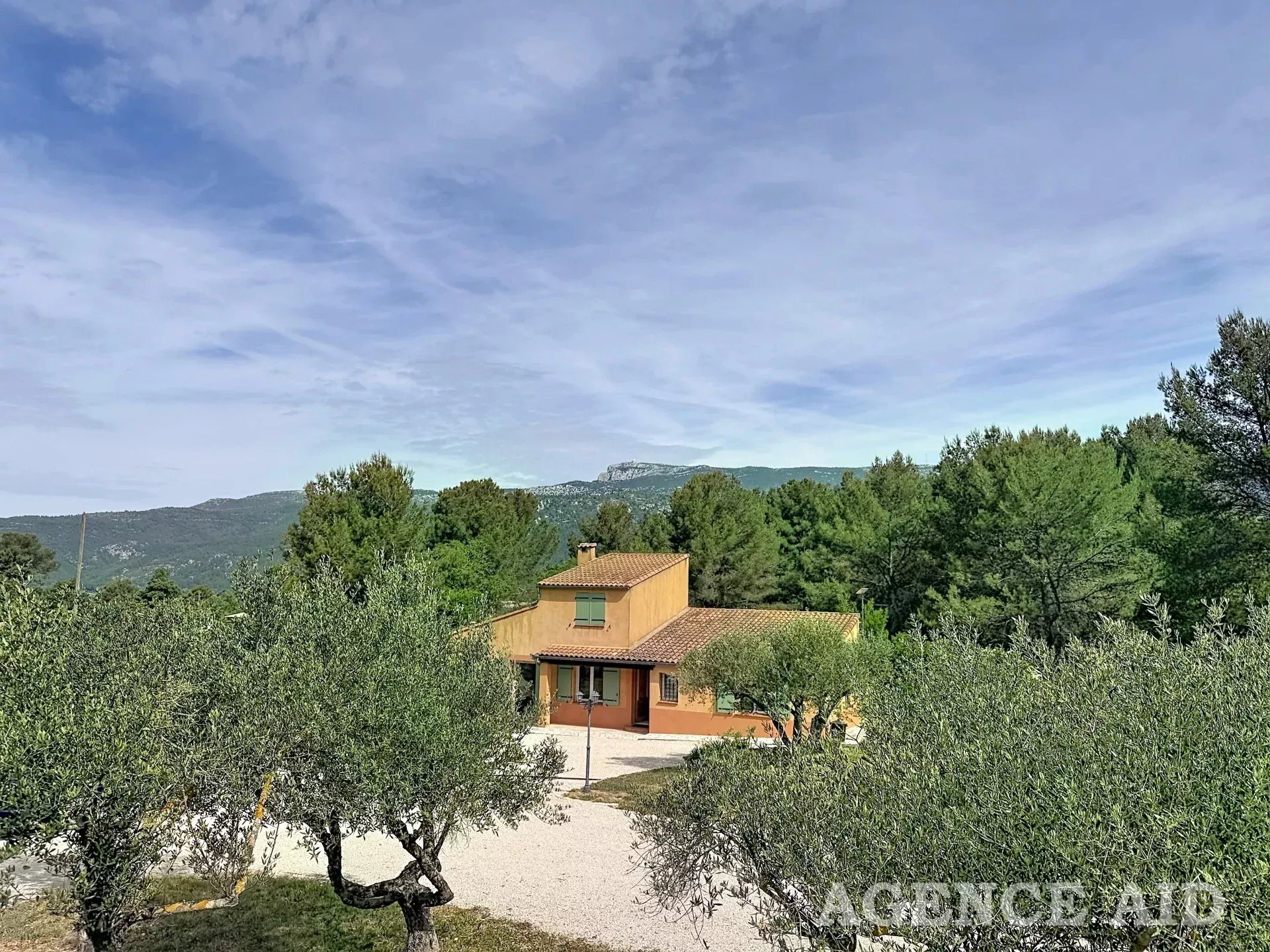 Maison à vendre, 108m², Cuges-les-Pins