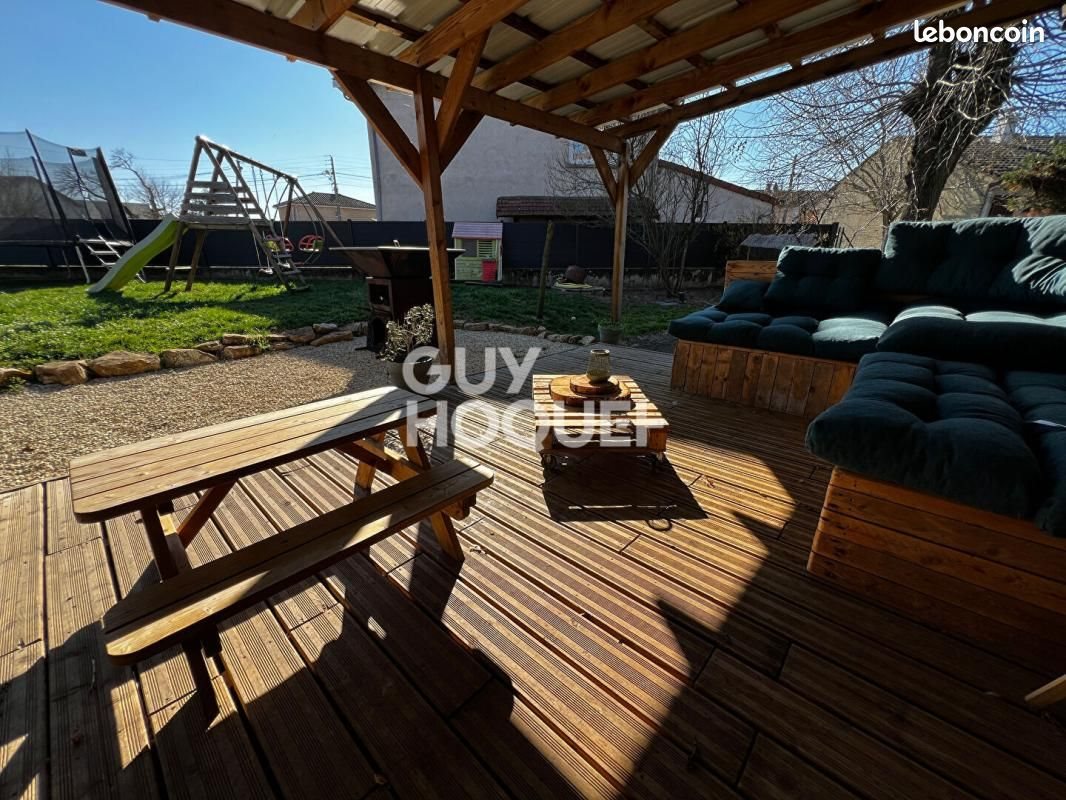 Maison à vendre, 75m², Feurs