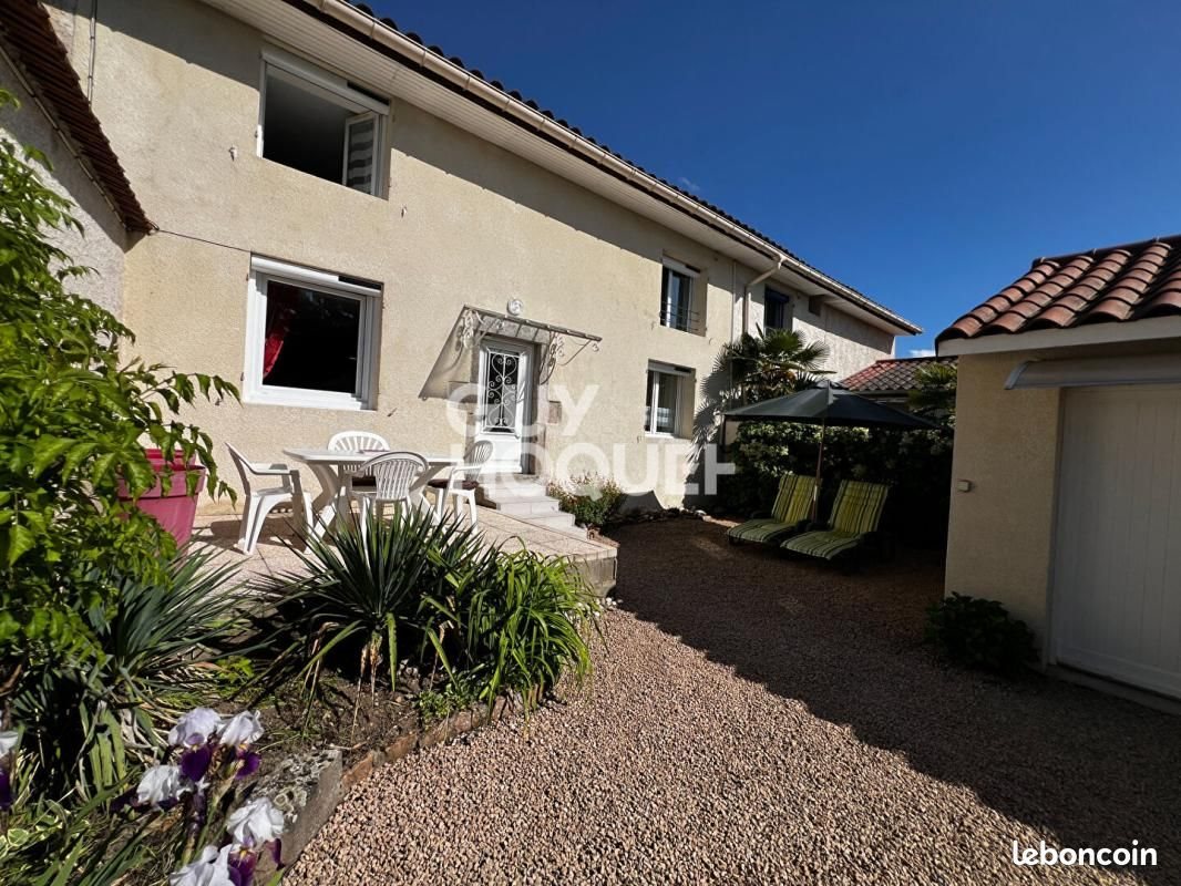 Maison à vendre, 86m², Feurs