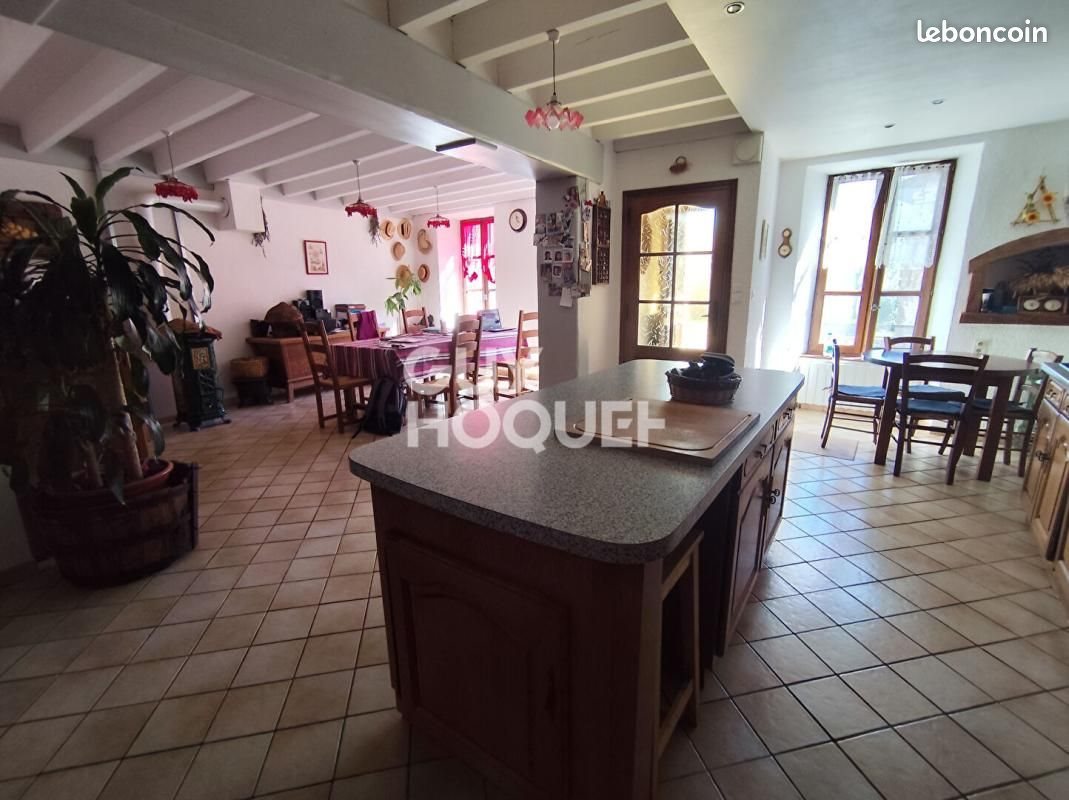 Maison à vendre, 168m², Noirétable