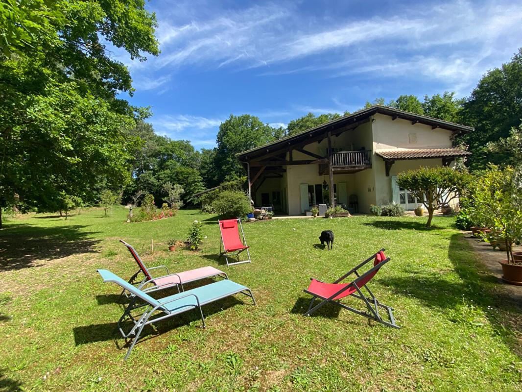 Maison à vendre, 330m², Blasimon
