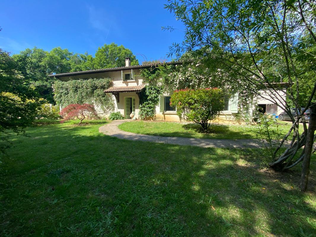 Maison à vendre, 330m², Blasimon
