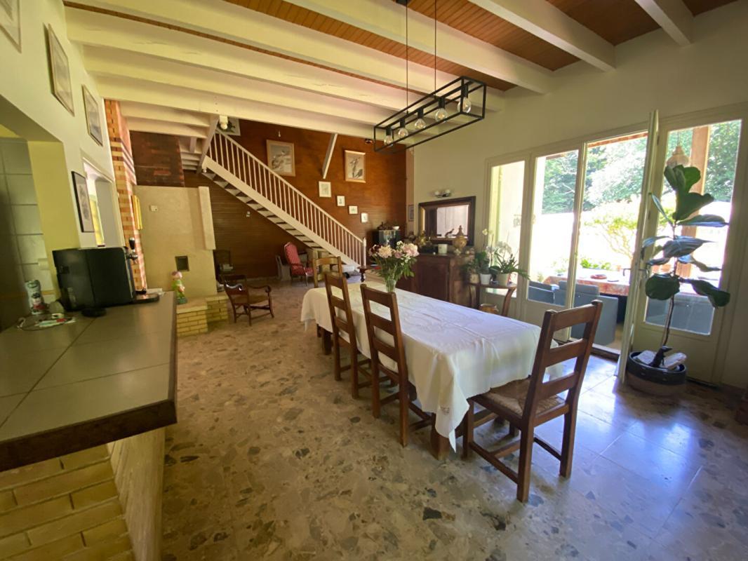 Maison à vendre, 330m², Blasimon