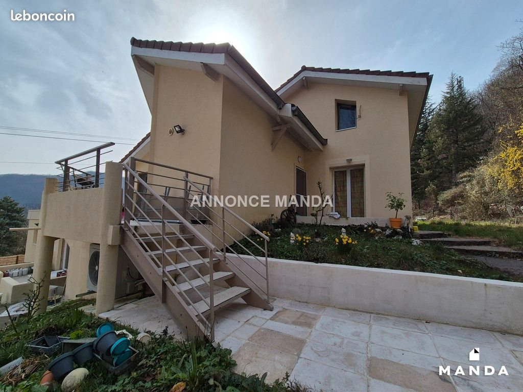 Maison à louer, 197m², Saint-Paul-de-Varces