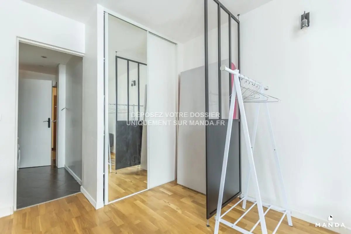 Appartement à louer, 22m², Paris 18ème